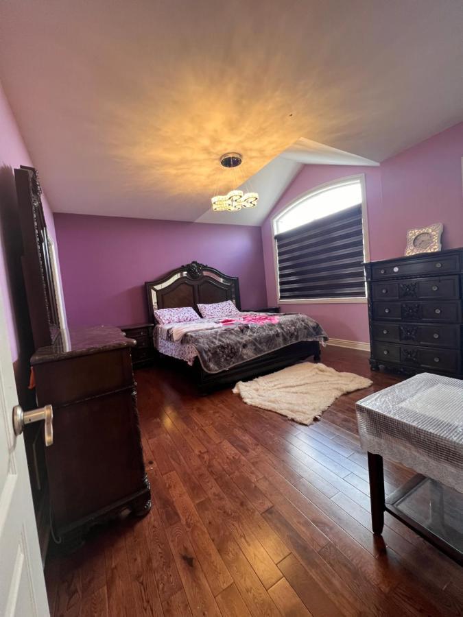 Spacious Detached In 브램턴 외부 사진